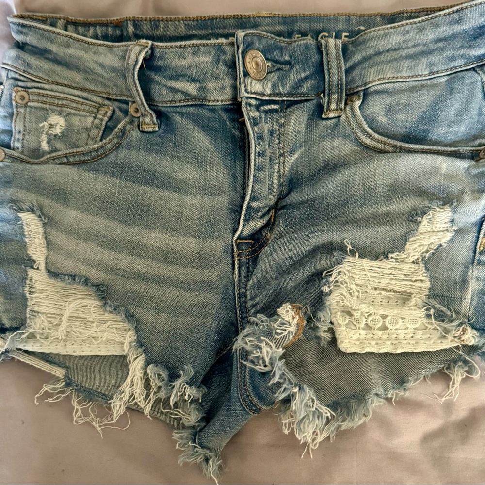Woman’s American Eagle Shorts
